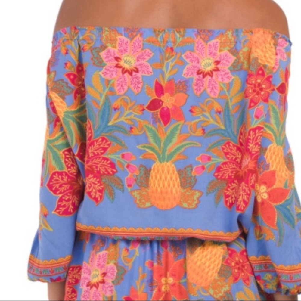 Cynthia Rowley off shoulder Floral Printed top. New with tags.